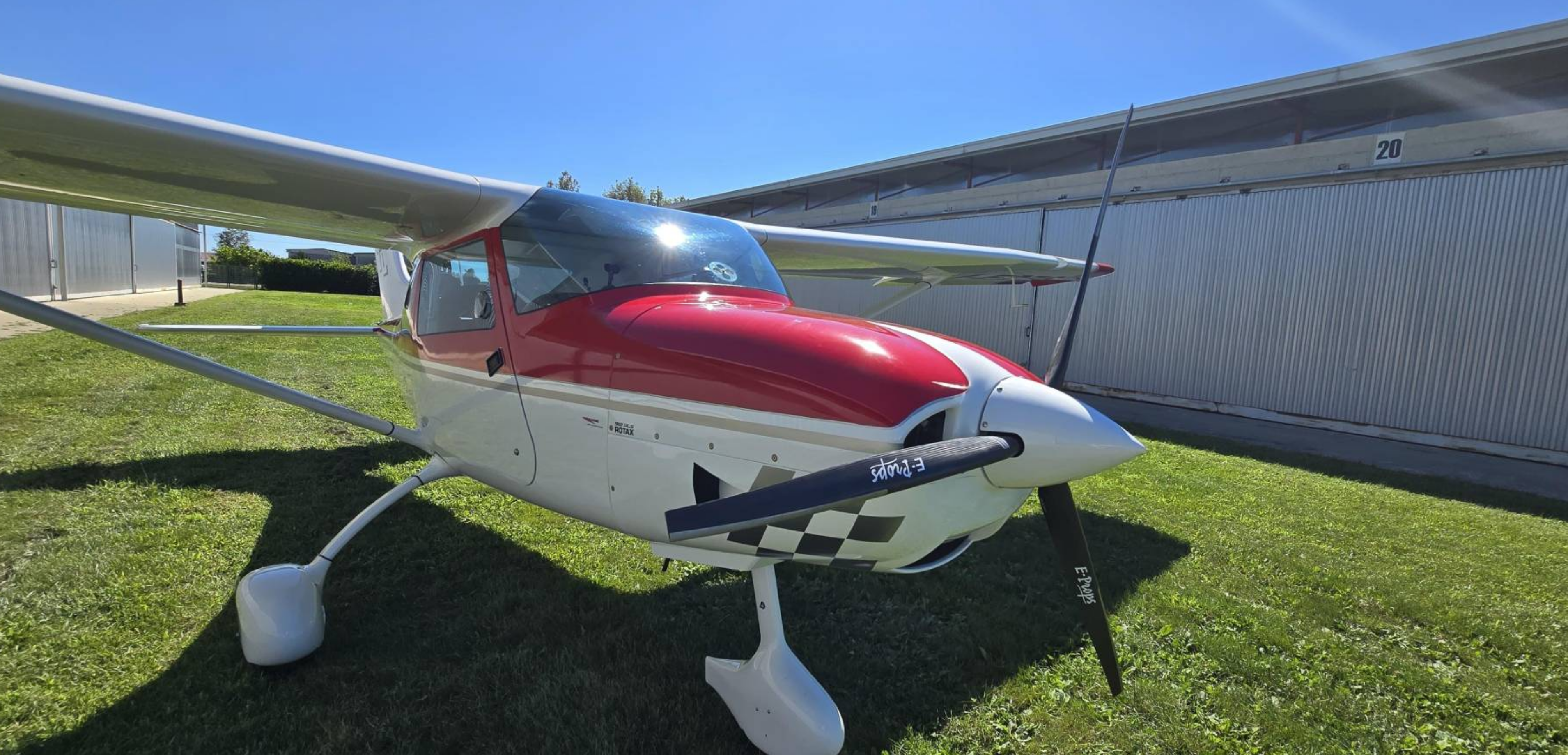 TL Ultralight TL-3000 Sirius 912 UL