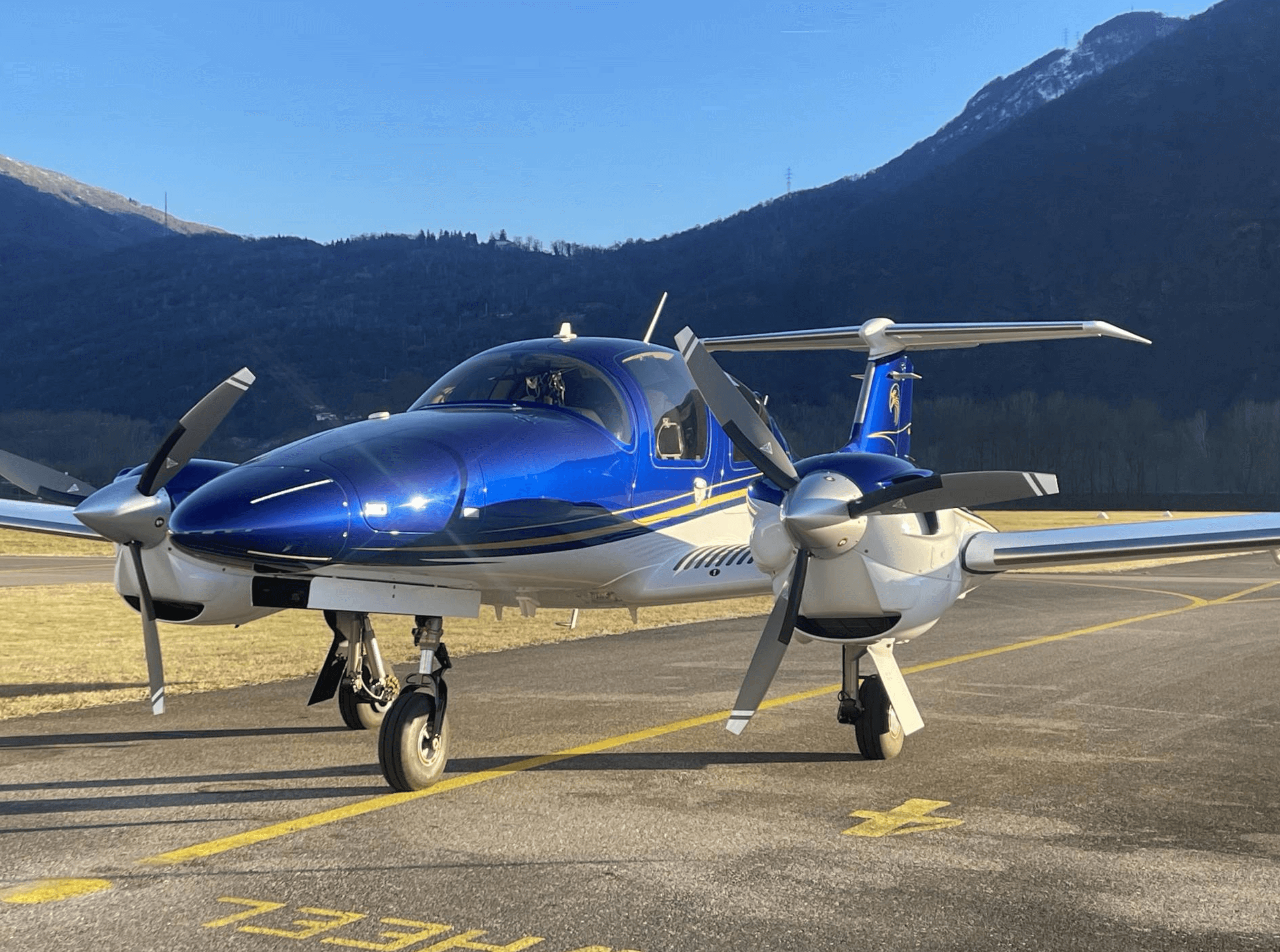 Diamond DA62 low time