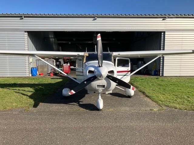 2001 Cessna T-182 Turbo Skylane T, photo 2